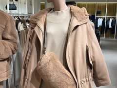 -Max Mara(王府井奥莱·香江小镇店)