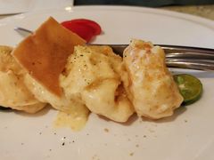 招牌沙汁大虾球-T館·花园艺术餐厅
