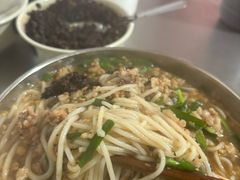 -正宗杨记普洱酸醋米线(总店)