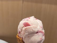 -哈根达斯(芳圆里店)