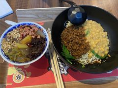 -亚皆老街南宁老友粉·米粉(印象城店)