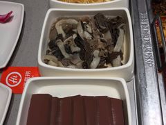 -海底捞火锅(高新万达店)
