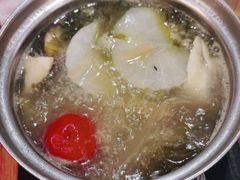 酸萝卜汤锅底-龙聚德北京烤鸭(巴南商社汇购物中心店)