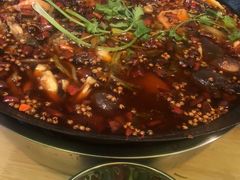 -鸿顺老铁锅美蛙鱼府(解放碑店)