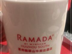 -红咖啡西餐厅·自助餐(惠州翡翠山华美达酒店)