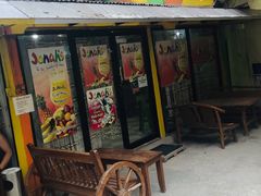 -Jonah's Fruit Shake & Snack Bar