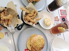 -必胜客(华南摩尔店)