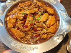 -胖哥俩肉蟹煲(上海悦荟广场店)