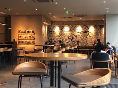 大堂-星巴克臻选(嘉兴海宁银泰城店)