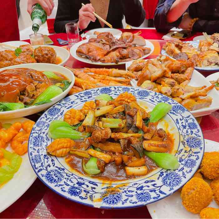 惠友饭店(沈辽东路店)-"昨天同学聚会去的地儿 以量大实惠为特色 .