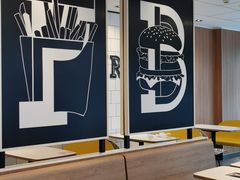 -麦当劳(保利若比邻店)