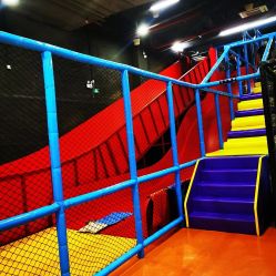 -蹦贝运动中心·蹦床·攀岩·闯关(龙岗店)
