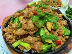 铁板牛肉-洪霞餐馆