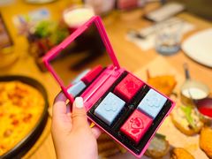 -必胜客(大宁路店)