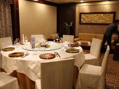 -顺峰海鲜酒楼(省府店)