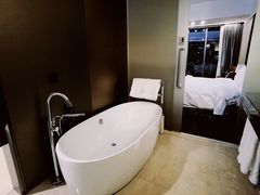 -广州天河希尔顿酒店