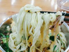 -遵义虾子张六羊肉粉(金码头店)