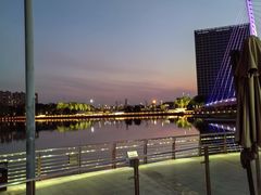 -翠山·映月湖景餐厅(映月湖公园店)