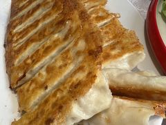 招牌锅贴-大眼锅贴水饺(河东店)