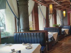 -八府香鸭·啫啫煲(华山路店)