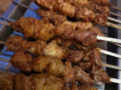 烤羊肉串-清真吴记门钉肉饼·喜多利