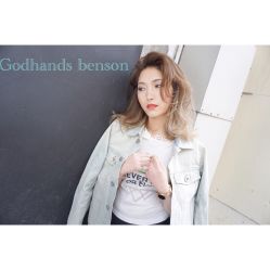 -God Hands发型设计复古会所