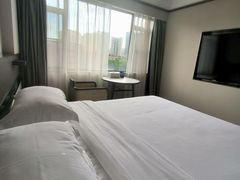 -府上酒店(广州火车站越秀公园地铁站店)