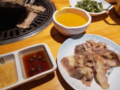 -唯成•韩国炭火烤肉 유성고기