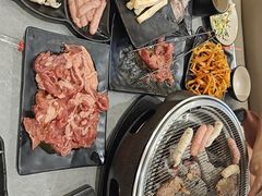 -啊美丽炭火烤肉(滑翔一店)