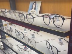 -优医视平价眼镜蔡司依视路折扣工厂店(十里堡店)