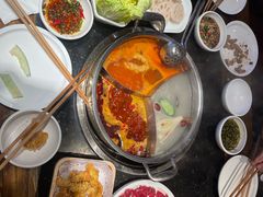 -周师兄大刀腰片火锅(洪崖洞旗舰店)