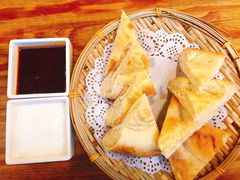 烤馕饼-塔哈尔·新疆盛宴(城西银泰店)