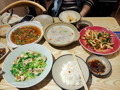 -叁煨蹄花·下饭盐帮菜(人民广场店)