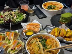 -W COLLECTIVE  DESSERT SHOP
