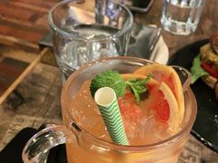 -HIGH FIVE哈福手工汉堡(桂林路店)