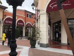 -佛罗伦萨小镇广佛名品奥特莱斯(疏港路店)