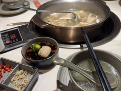 -喃喃椰·糟粕醋·椰子鸡火锅(七堡花园店)