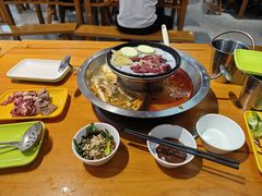 -养牛邓·潮汕牛肉海鲜自助火锅(广州店)