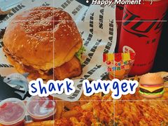 美式经典牛肉汉堡-shark burger·鲨鱼汉堡(交子大道店)