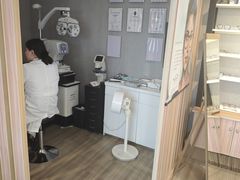 -瑞司视光眼镜·蔡司战略合作眼镜店(新街口店)