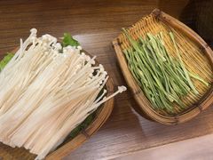 -热火朝天鲜切牛肉火锅(南强街巷店)