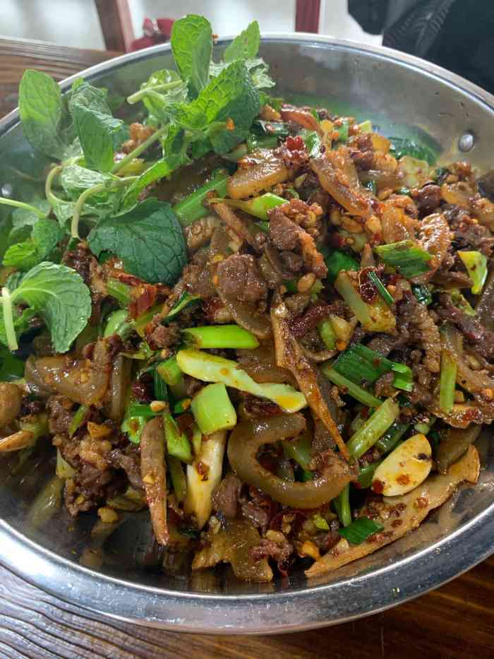 惠水特色马肉-"菜的口味很佳,环境很舒服,服务很周到,暖.