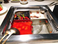 -海底捞火锅鲜切牛肉主题店(长寿路店)