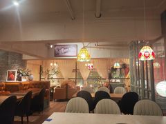 -玛格萝妮比萨屋(陆家浜路店)