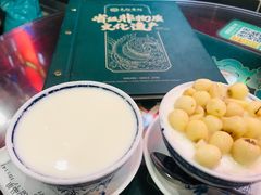 莲子百合双皮奶-民信老铺(华盖路店)