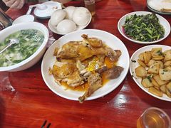 -芦茨金富饭庄·25年老字号·专做稻草鸡