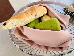 餐前面包-Kathleen's Waitan 凯圣琳江景西餐厅(外滩店)