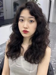 -MONE美发沙龙