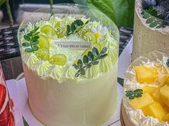 -顶东面包花园·生日蛋糕(世博店)