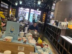 -钟书阁(松江泰晤士小镇店)